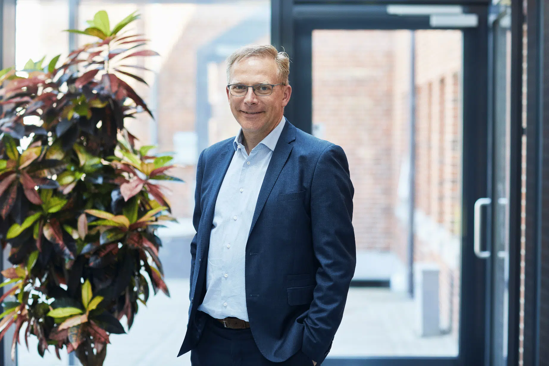 photo of sales employee